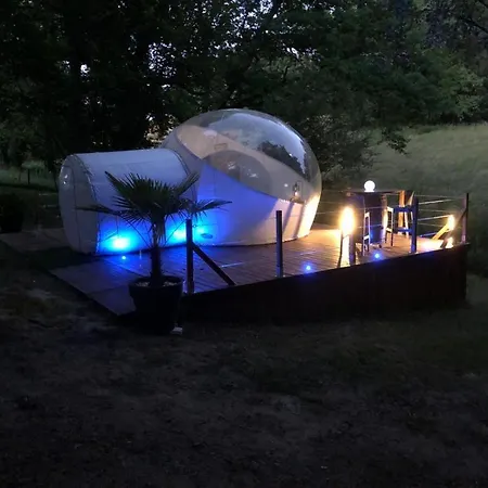 Les Pins Perdus Nocleg ze śniadaniem 3*