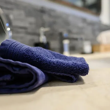 Les Pins Perdus Nocleg ze śniadaniem Saint-Ciers-d'Abzac