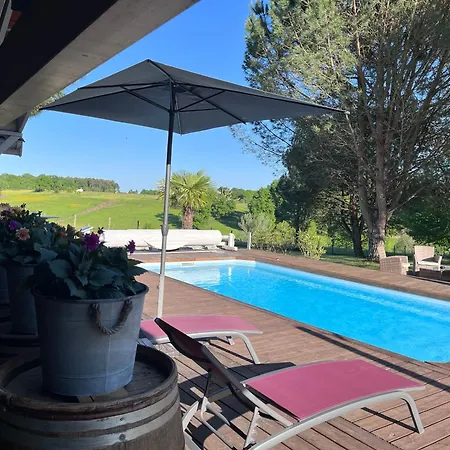 Les Pins Perdus Bed and Breakfast
