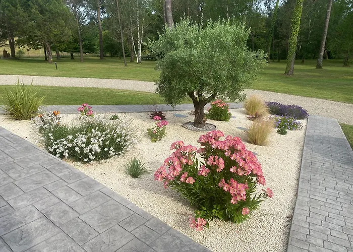 Les Pins Perdus Bed & Breakfast 3*