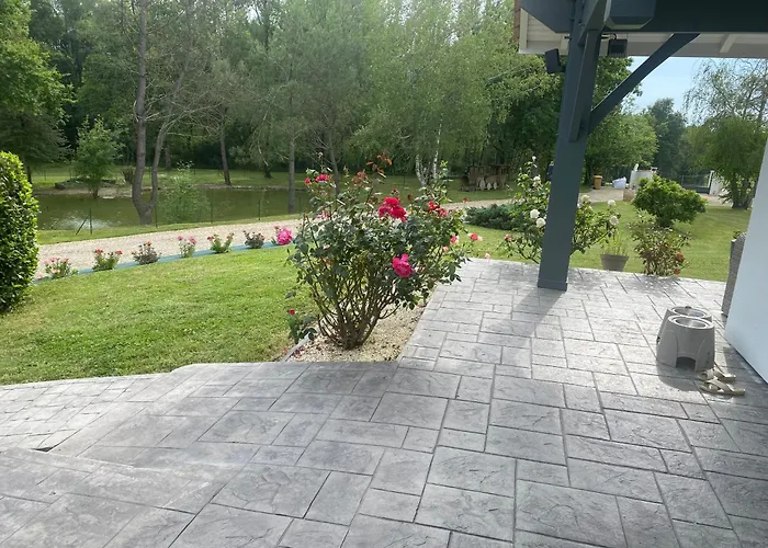 Bed & Breakfast Les Pins Perdus 3*