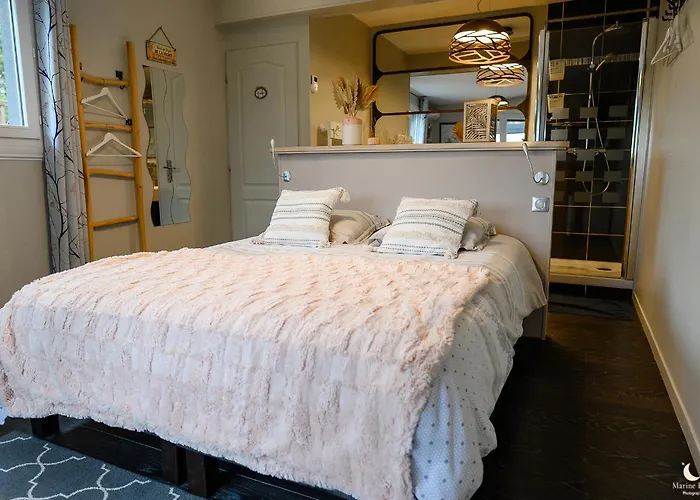 Les Pins Perdus Bed & Breakfast 3*